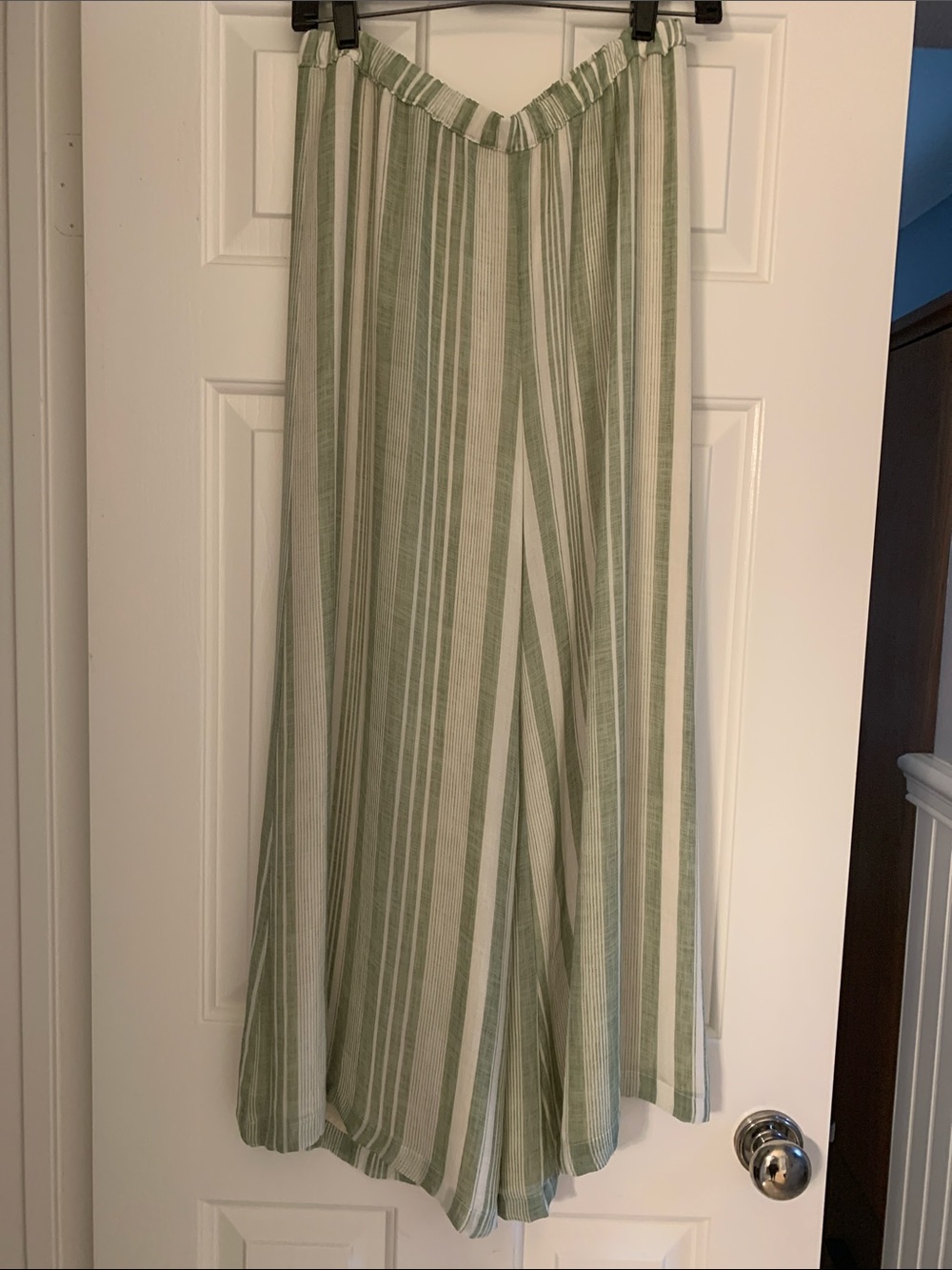 Vince Camuto soft drape wide leg ankle pant. - small